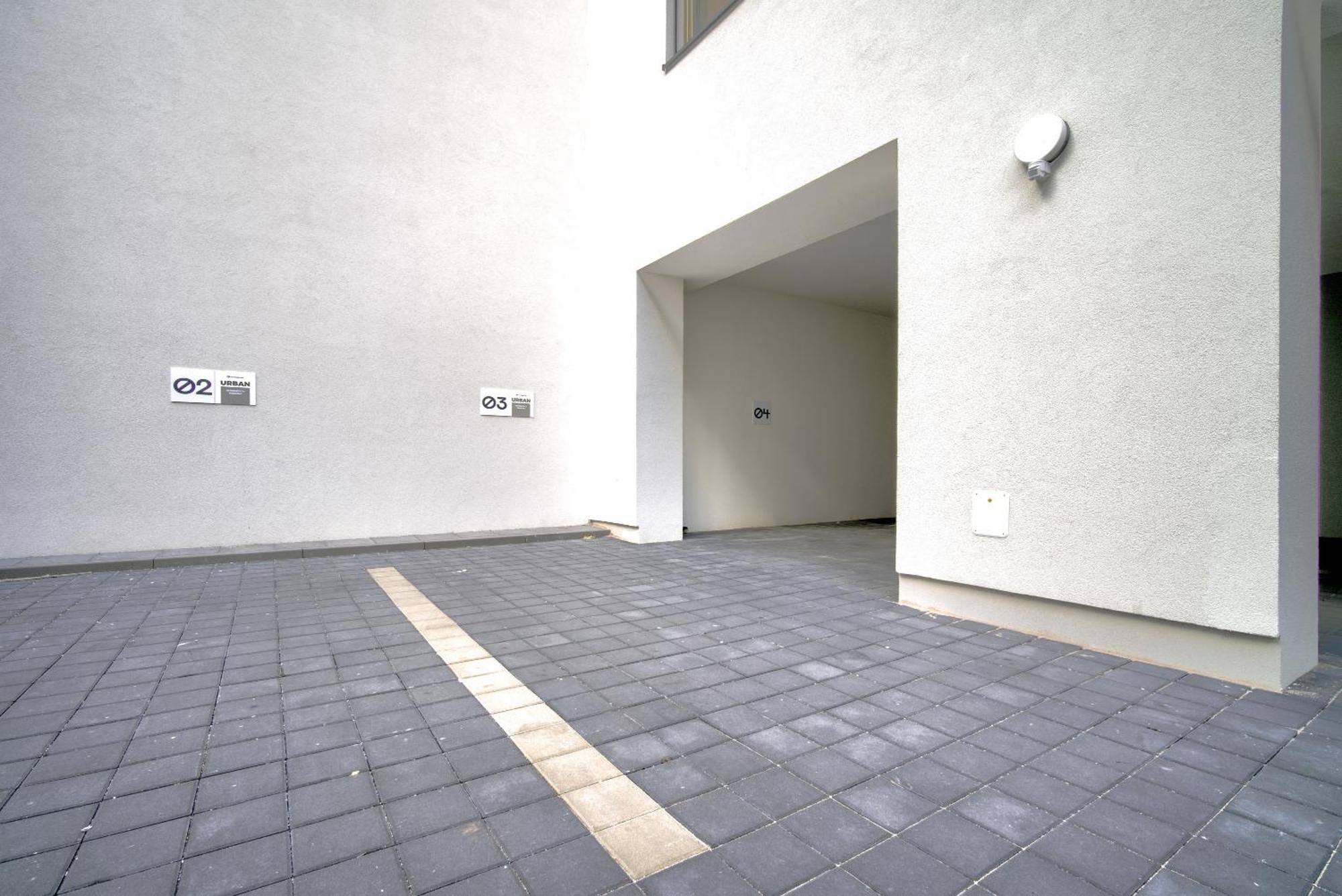 City Relax Apartments With Free Parking, 10 Mins Walk To City Centre Brno Extérieur photo