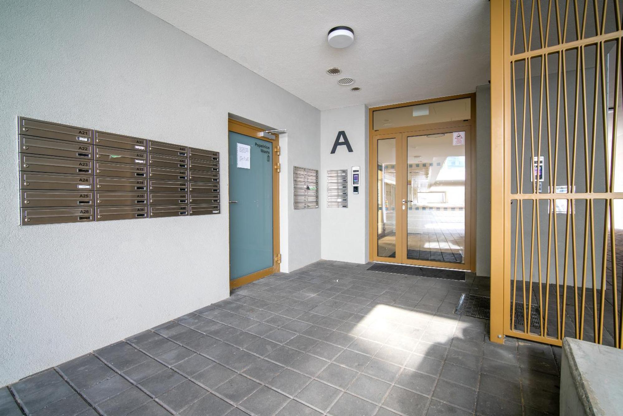 City Relax Apartments With Free Parking, 10 Mins Walk To City Centre Brno Extérieur photo